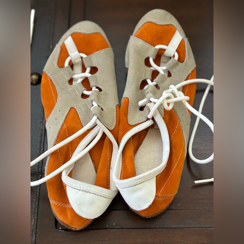 Kenneth Cole Orange and Beige Sneakers